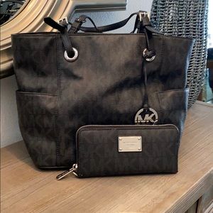 Authentic black Michael Kors handbag and wallet
